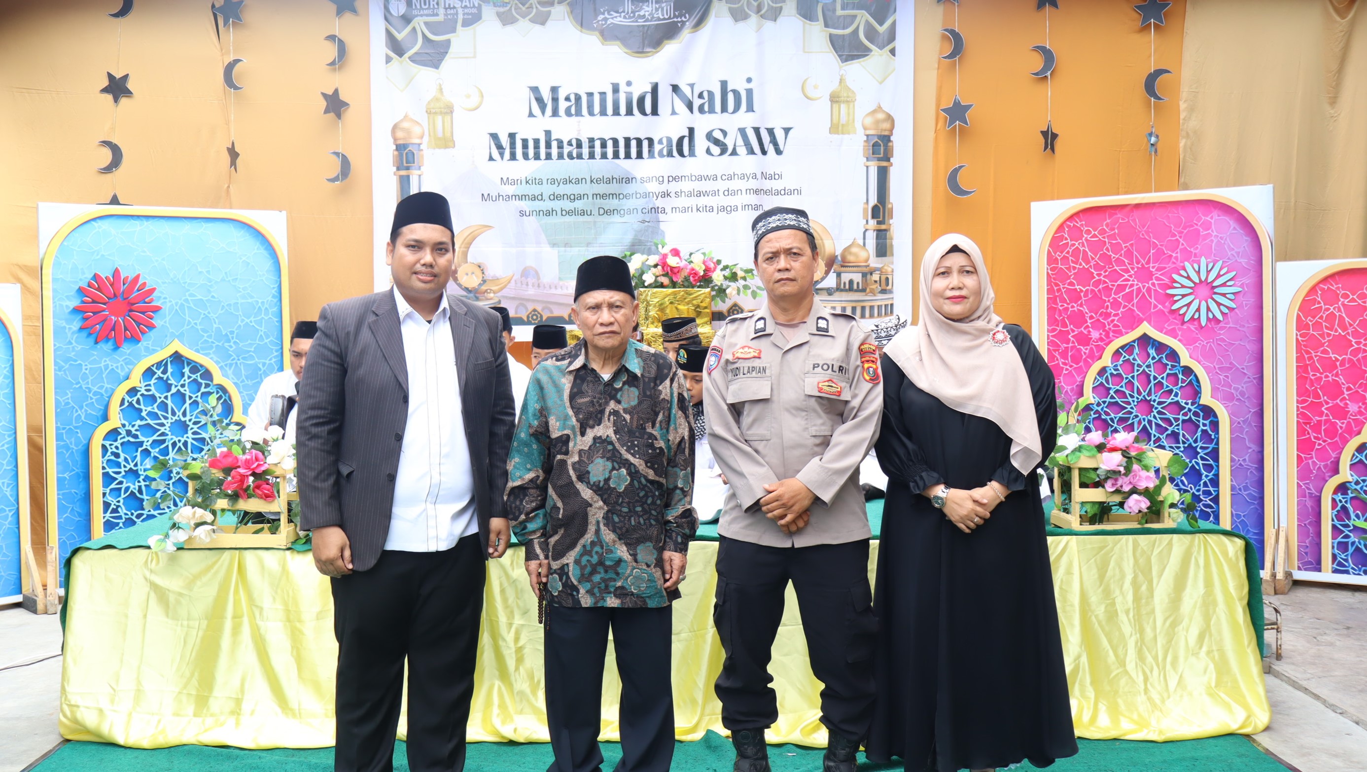 Maulid Nabi Muhammad SAW 1448 H - Meneladani Akhlak Rasulullah, Menumbuhkan Generasi Islami yang Beriman, Berakhlak, dan Penuh Cinta.